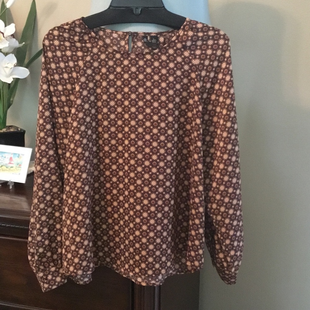 Versona-NWOT-Women’s Brown Multi-Floral Print Long Sleeve Blouse